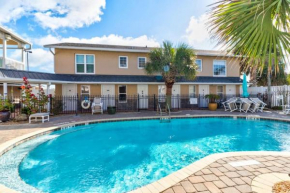 Lovely 2 bedroom condo in the heart of Flagler